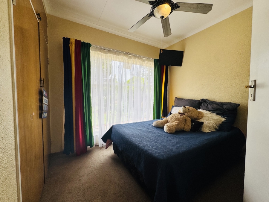 4 Bedroom Property for Sale in La Hoff North West